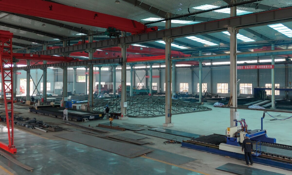 信橋鋼結(jié)構(gòu)：20000W激光切割機等大型設(shè)備彰顯實力！(圖2)